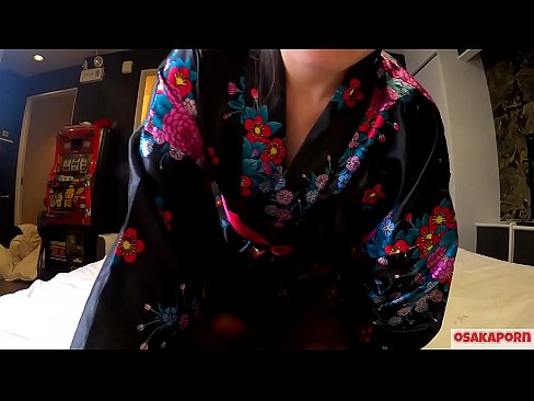 ❤️ Nuori cosplay-tyttö rakastaa seksiä orgasmeihin asti ruiskuttamalla hevostyttöä ja ottamalla suihin. Aasialaistyttö karvainen pillu ja kauniit tissit perinteisessä japanilaisessa puvussa amatöörivideossa, jossa näytetään masturbointia panoleluilla. Sakura 3 OSAKAPORN. ☑ Porno vk at us ❤